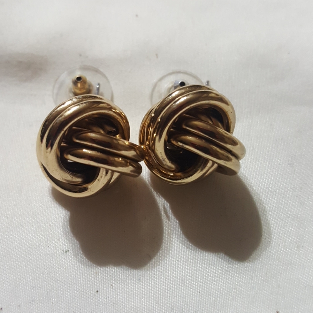 Rope style earrings pierced